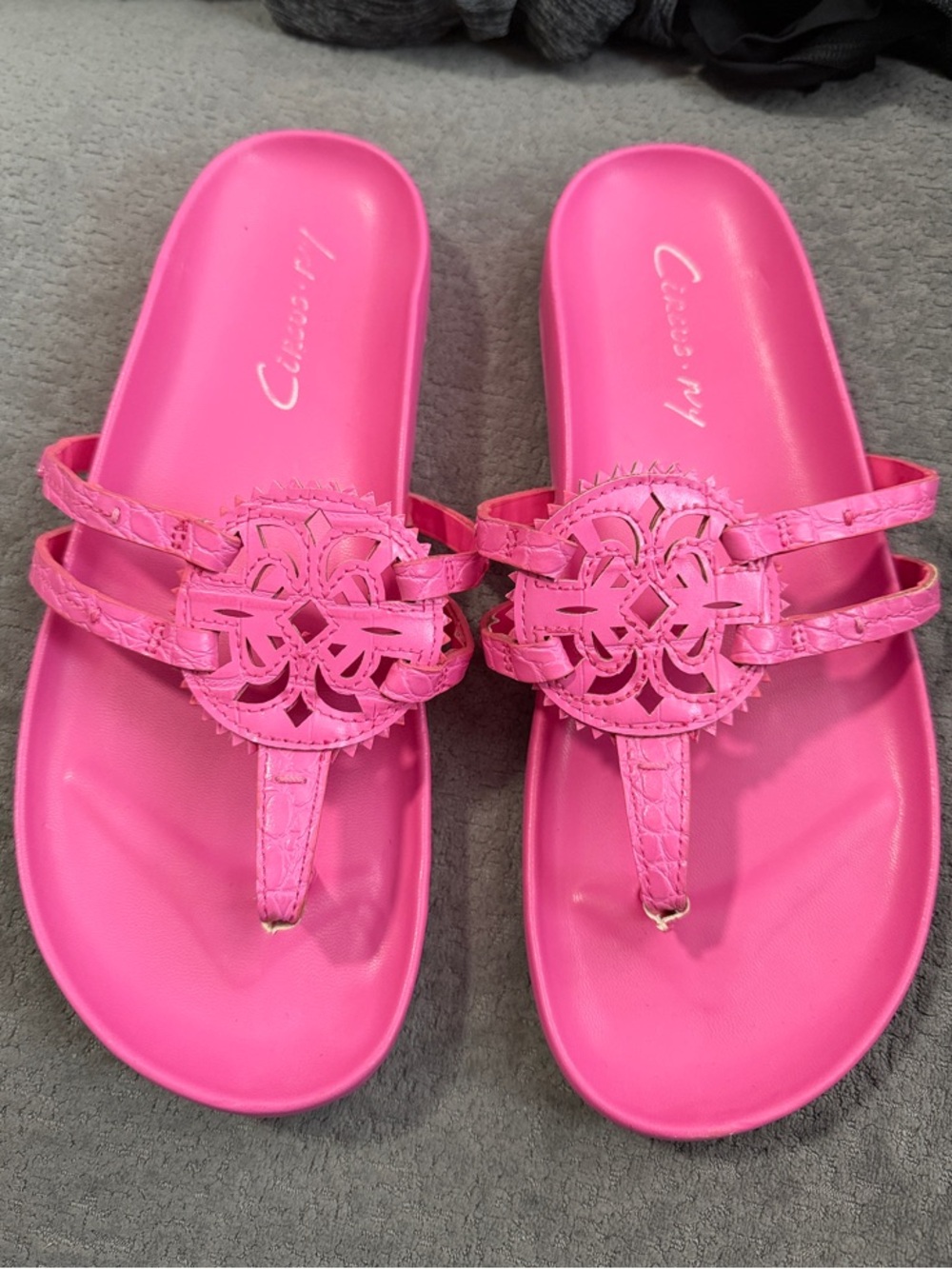 Circus NY Medallion Pink Thong Sandals - Women 7